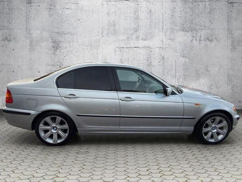Gebraucht BMW 320 170 PS (125 kW) 2003 Silber Limousine