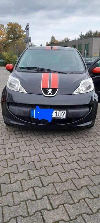 Schwarz Gebraucht 2007 Peugeot 107 Kleinwagen | 2.800 € (Fairer Preis) - Bild 1/4