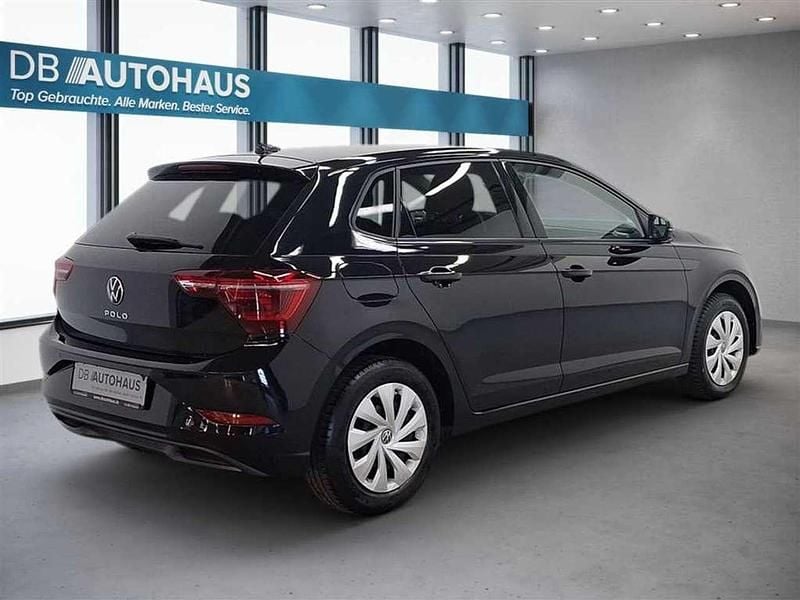 Second-hand VW Polo Life 110 CP (80 kW) 2023 Negru Hatchback