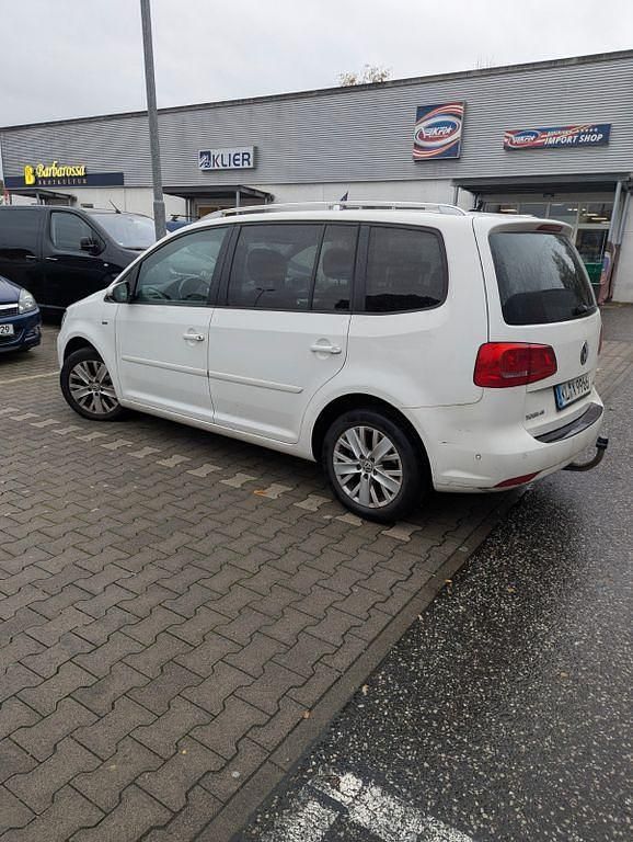 Weiß Gebraucht 2013 VW Touran Life Van / Kleinbus | 7.500 € (Superpreis) - Bild 1/4