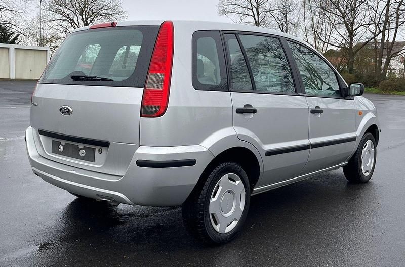 Gebraucht Ford Fusion 101 PS (74 kW) 2005 Silber Kleinwagen