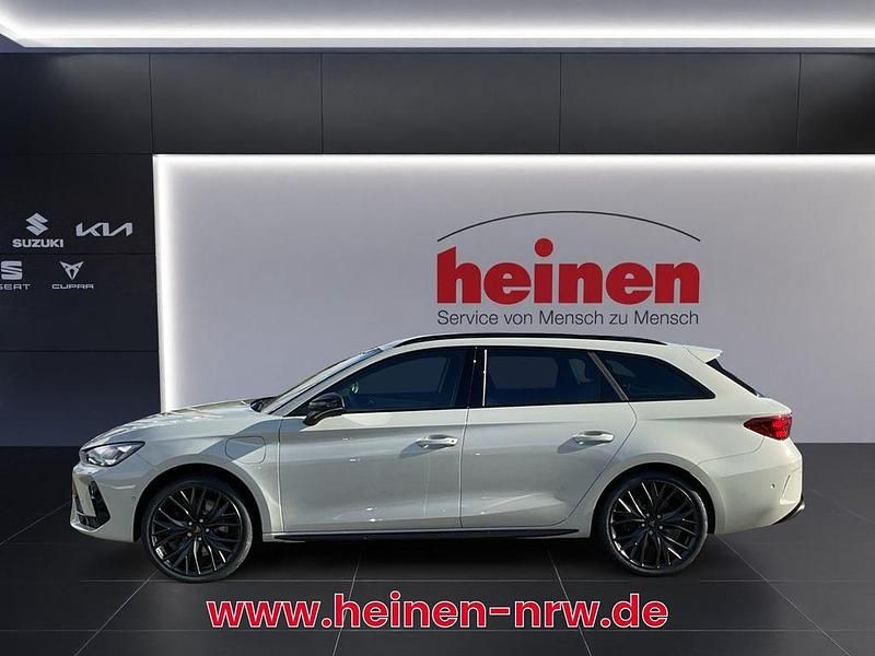 Neu Cupra Leon VZ 272 PS (200 kW) 2025 Grau Limousine