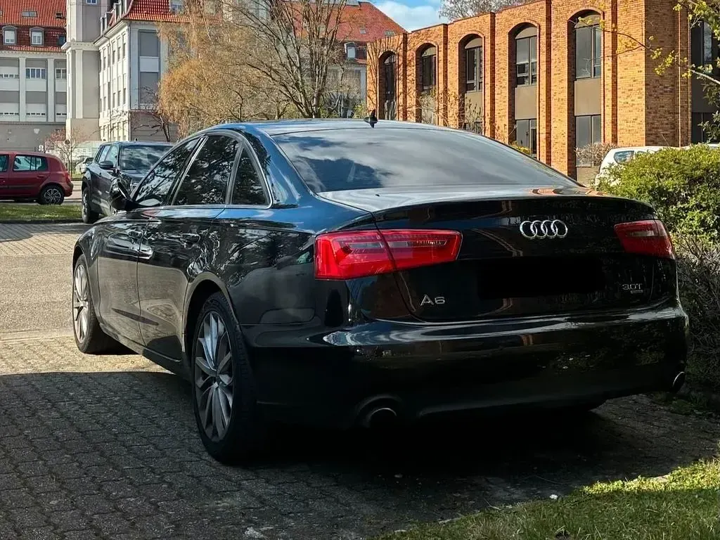 Gebraucht Audi A6 Ambiente 310 PS (228 kW) 2012 Schwarz Limousine