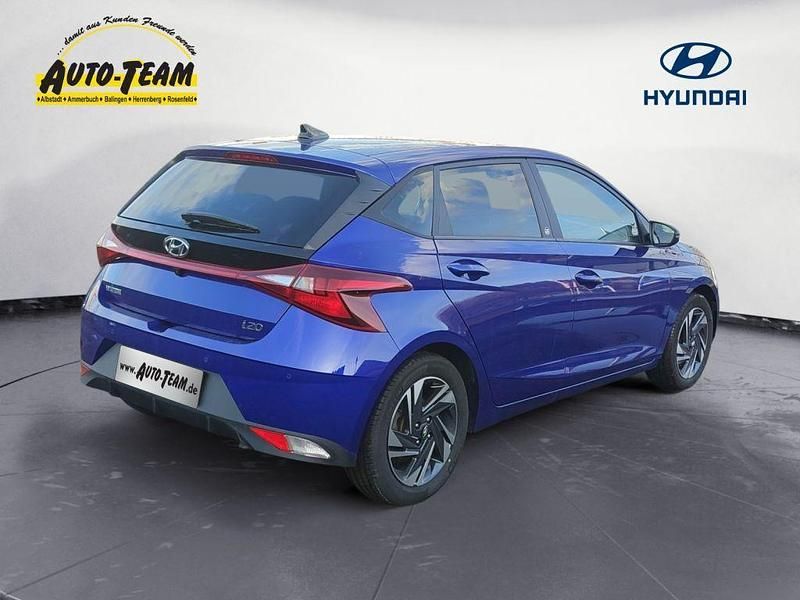 Gebraucht Hyundai i20 Edition 30 101 PS (74 kW) 2021 Blau Limousine