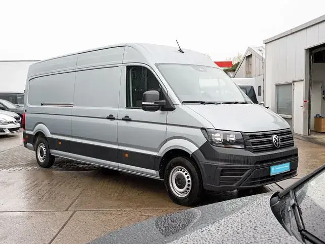Używany VW Crafter 140 KM (102 kW) 2025 Srebrny Van