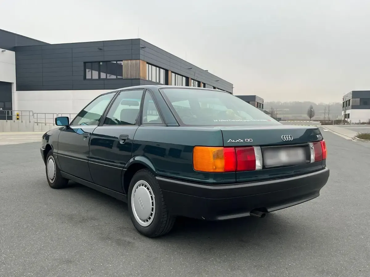 Gebraucht Audi 80 Ambiente 90 PS (66 kW) 1991 Grün Limousine