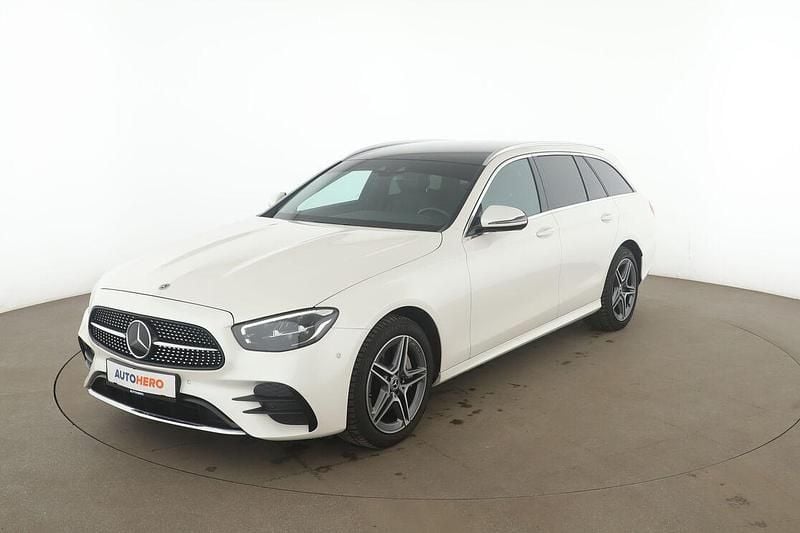 Gebraucht Mercedes E300 AMG line 122 PS (89 kW) 2022 Weiß Kombi