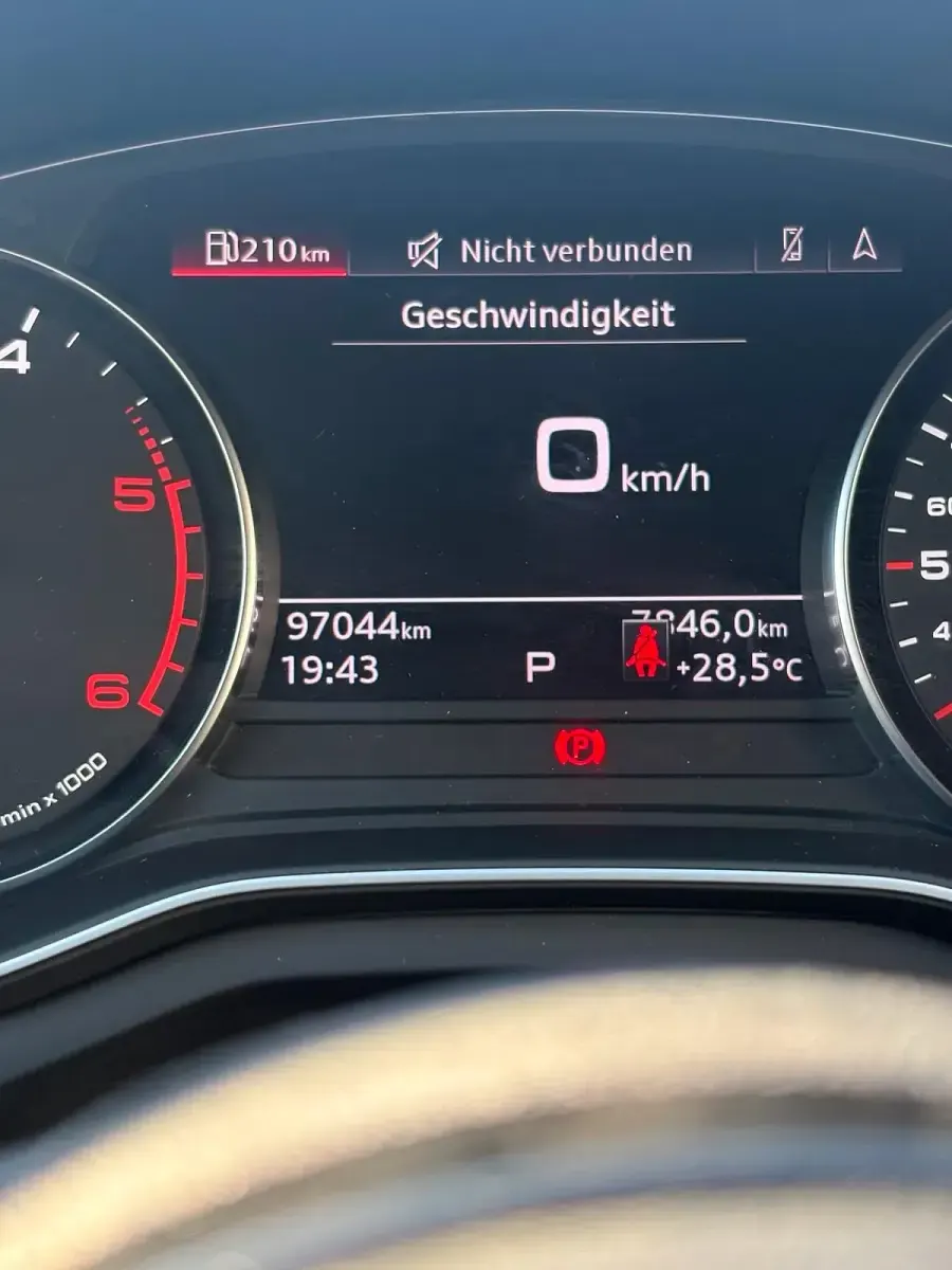 Gebraucht Audi A4 190 PS (139 kW) 2020 Weiß Limousine