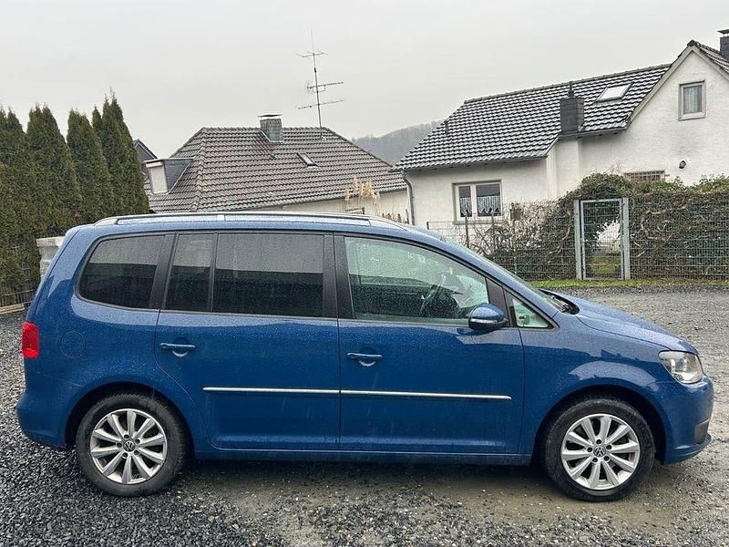 Gebraucht VW Touran Highline 170 PS (125 kW) 2012 Blau Van / Kleinbus