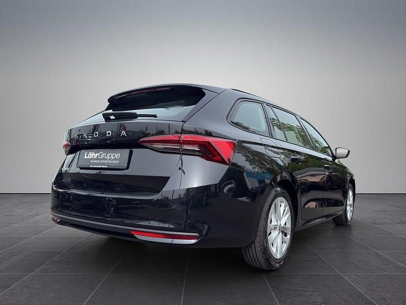 Gebraucht Skoda Octavia Selection 116 PS (85 kW) 2024 Blackmagic perleffekt Kombi