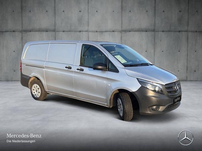 Gebraucht Mercedes Vito 136 PS (100 kW) 2021 Silber Van