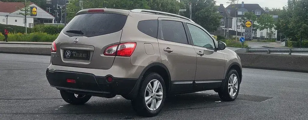 Gebraucht Nissan Qashqai +2 117 PS (86 kW) 2013 Braun SUV