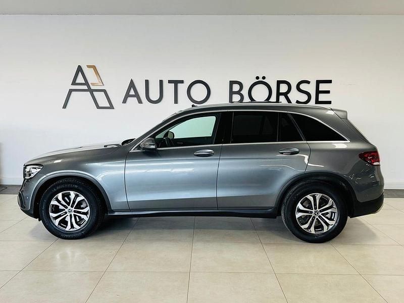 Gebraucht Mercedes GLC220 194 PS (142 kW) 2021 Anthrazit SUV