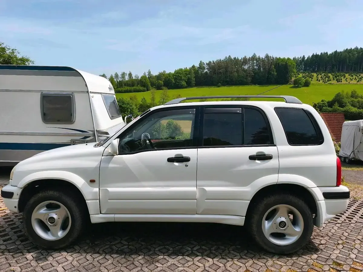 Gebraucht Suzuki Grand Vitara 140 PS (102 kW) 1999 Weiß SUV