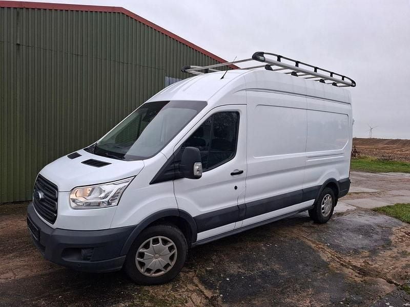 Second-hand Ford Transit 131 CP (96 kW) 2018 Alb Monovolum