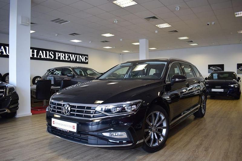 Schwarz Gebraucht 2020 VW Passat R-line Kombi | 23.980 € (Fairer Preis) - Bild 1/4