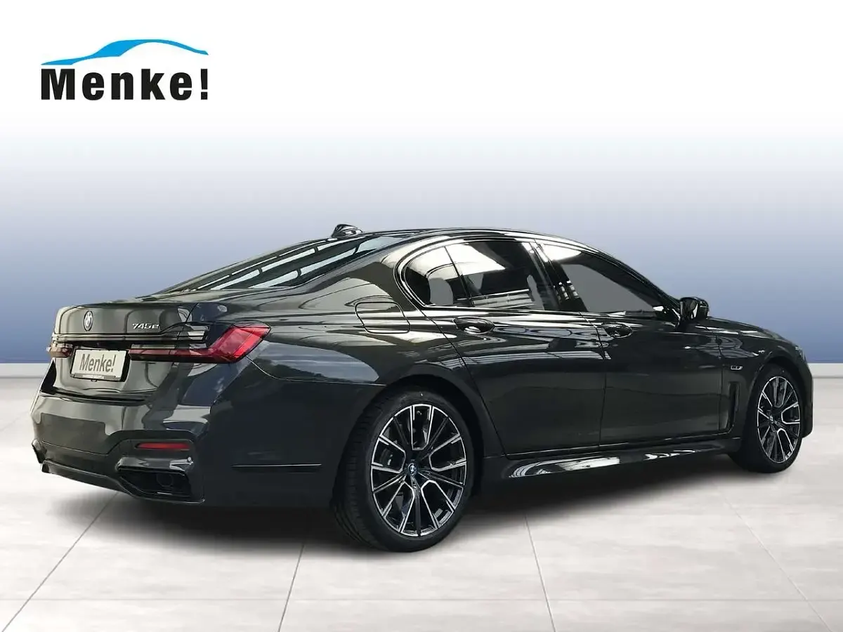 Gebraucht BMW 745e M Sport 286 PS (210 kW) 2021 Silber Limousine