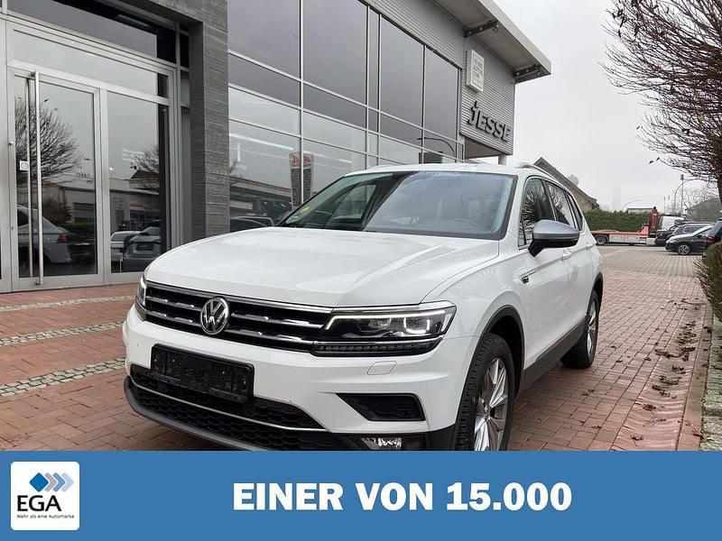 Weiß Gebraucht 2020 VW Tiguan Allspace Highline SUV | 27.820 € (Fairer Preis) - Bild 1/3