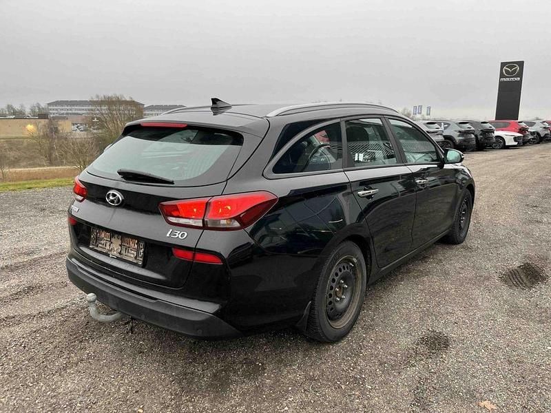 Gebraucht Hyundai i30 Trend 110 PS (80 kW) 2017 Kombi