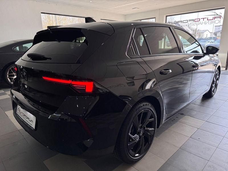 Gebraucht Opel Astra 131 PS (96 kW) 2024 Schwarz Limousine