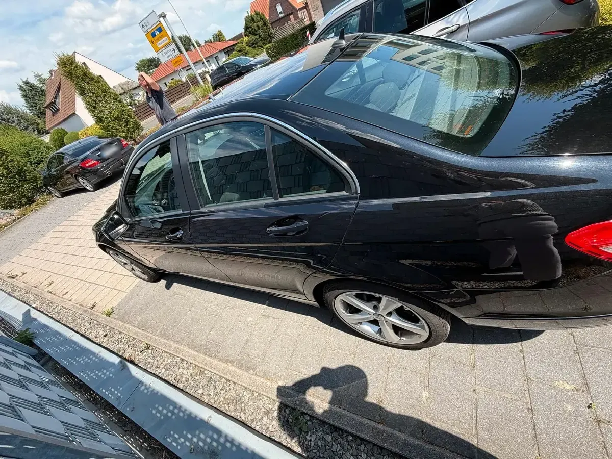 Gebraucht Mercedes C200 136 PS (100 kW) 2009 Schwarz Limousine