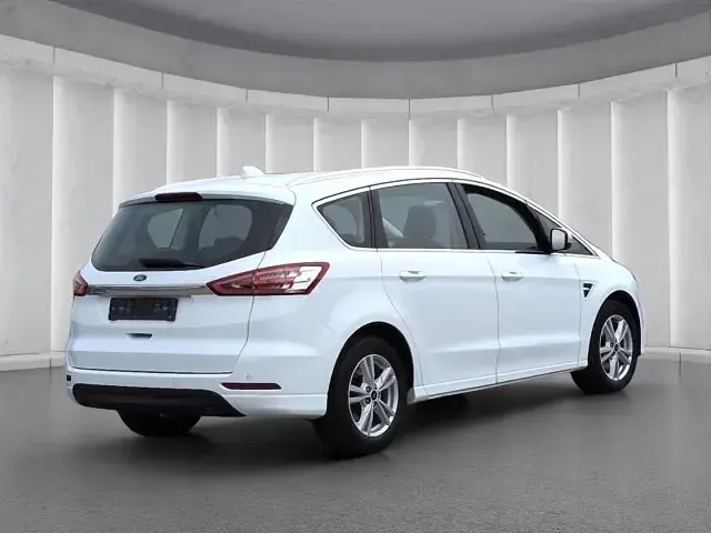 Gebraucht Ford S-MAX Titanium 150 PS (110 kW) 2022 Weiss Van / Kleinbus