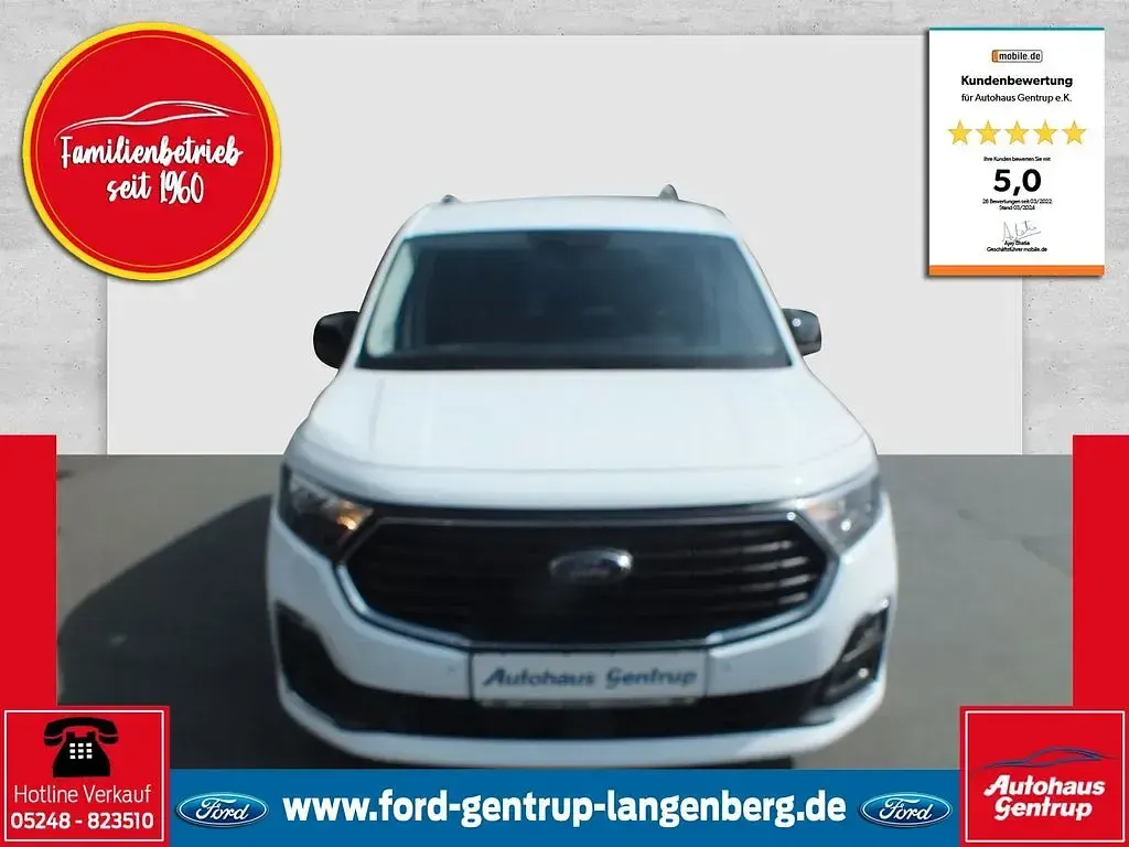Gebraucht Ford Grand Tourneo Connect Titanium 122 PS (89 kW) 2024 Weiß Van / Kleinbus