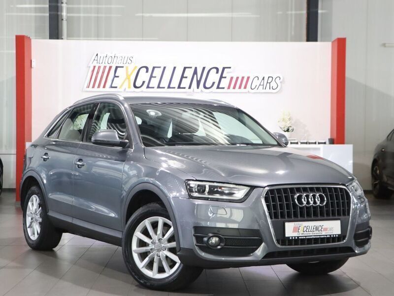 Grau Gebraucht 2013 Audi Q3 Ambiente SUV | 14.444 € (Fairer Preis) - Bild 1/4