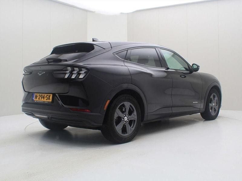 Gebraucht Ford Mustang Mach-E 197 kW (269 PS) 2021 Schwarz SUV