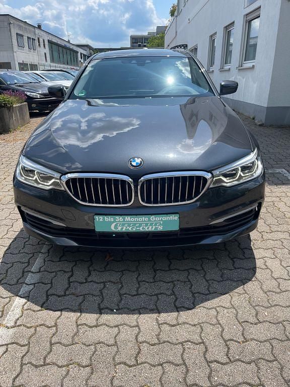 Gebraucht BMW 540 Performance 320 PS (235 kW) 2019 Grau Limousine