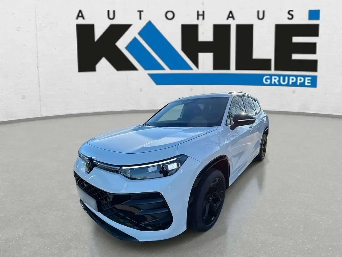 Neu VW Tayron R-line 150 PS (110 kW) 2025 Weiß SUV