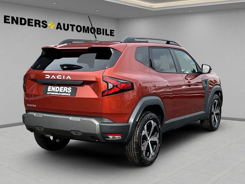 Neu Dacia Duster Journey 131 PS (96 kW) 2025 Braun SUV