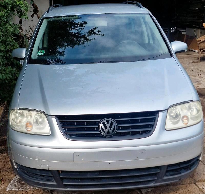 Silber Gebraucht 2006 VW Touran Van / Kleinbus | 800 € (Superpreis) - Bild 1/4