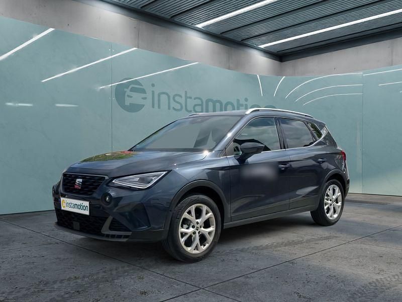Grau Gebraucht 2024 Seat Arona FR SUV | 23.249 € (Fairer Preis) - Bild 1/4