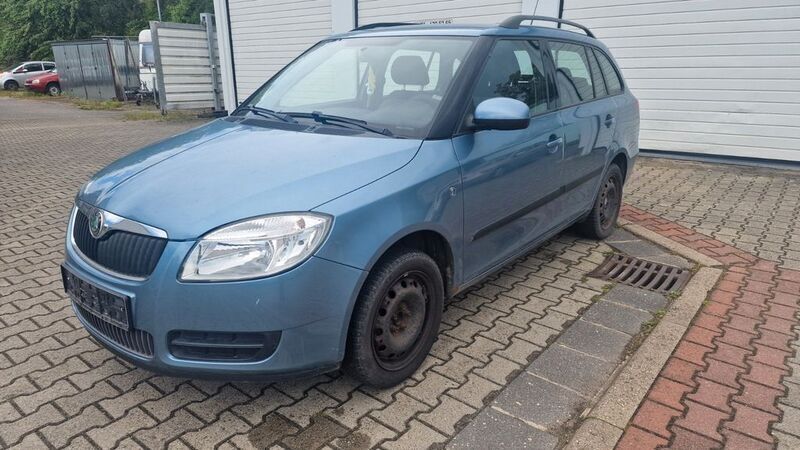 Grau Gebraucht 2009 Skoda Fabia Ambiente Kombi | 2.190 € (Guter Preis) - Bild 1/4