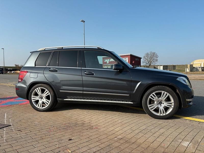 Gebraucht Mercedes GLK220 170 PS (125 kW) 2013 Grau SUV