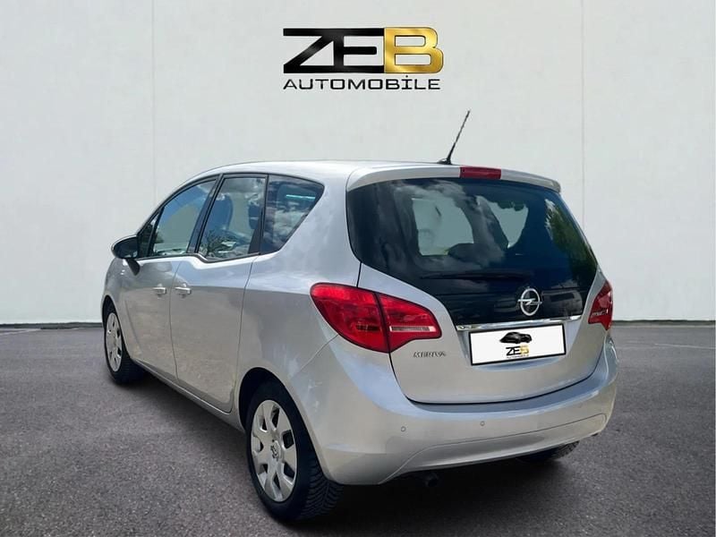 Second-hand Opel Meriva 120 CP (88 kW) 2012 Argintiu Monovolum