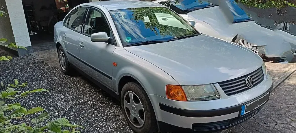 Gebraucht VW Passat Basis 125 PS (91 kW) 1997 Silber Limousine