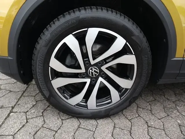 Gebraucht VW T-Roc Active 110 PS (80 kW) 2021 Gelb SUV