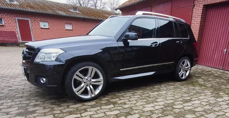Gebraucht Mercedes GLK320 224 PS (164 kW) 2009 Schwarz SUV