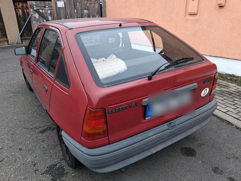 Gebraucht Opel Kadett 60 PS (44 kW) 1991 Rot Kleinwagen