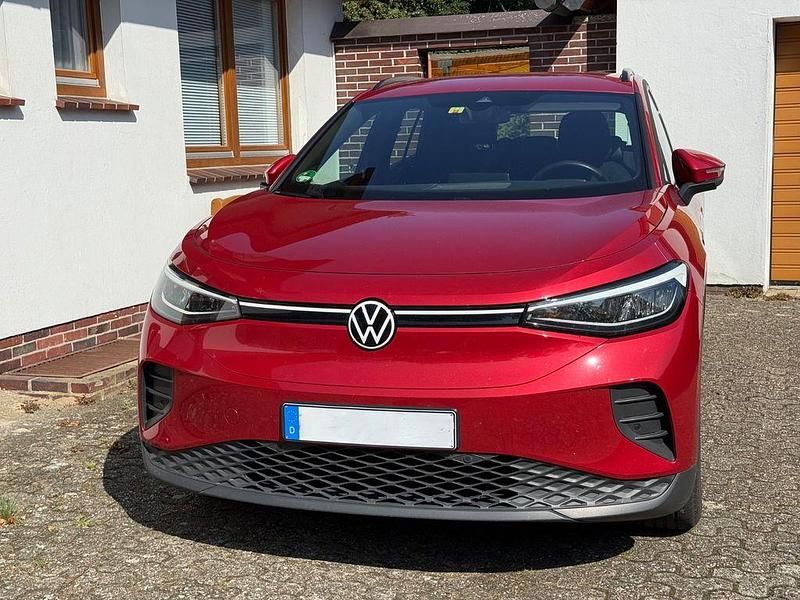 Rot Gebraucht 2023 VW ID.4 Pro SUV | 32.700 € (Fairer Preis) - Bild 1/4