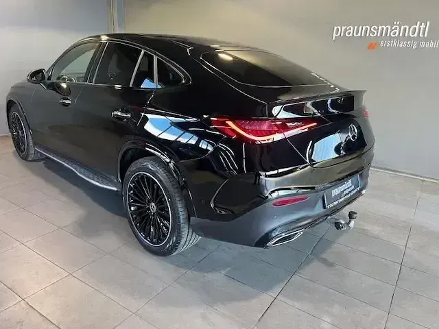 Gebraucht Mercedes GLC300 AMG 269 PS (197 kW) 2025 Schwarz SUV