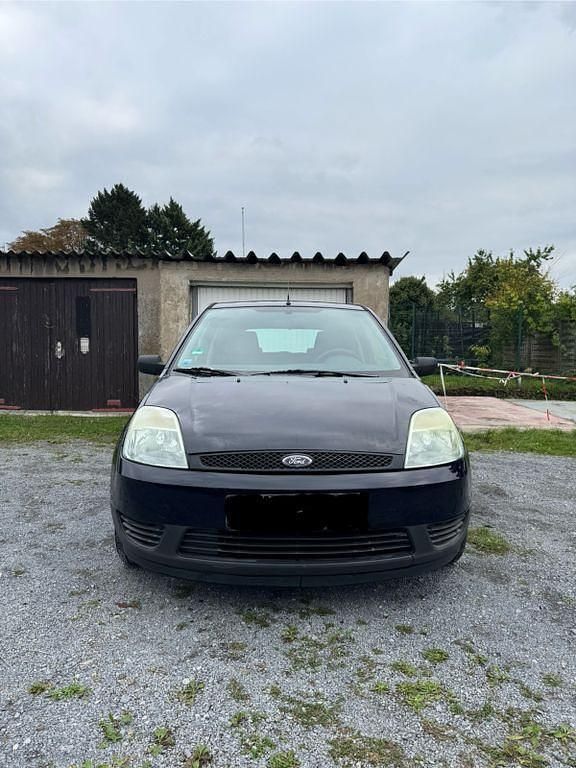 Blau Gebraucht 2005 Ford Fiesta Limousine | 1.450 € - Bild 1/4