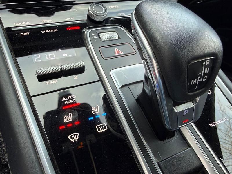 Gebraucht Porsche Panamera 4 462 PS (339 kW) 2018 Grau Limousine