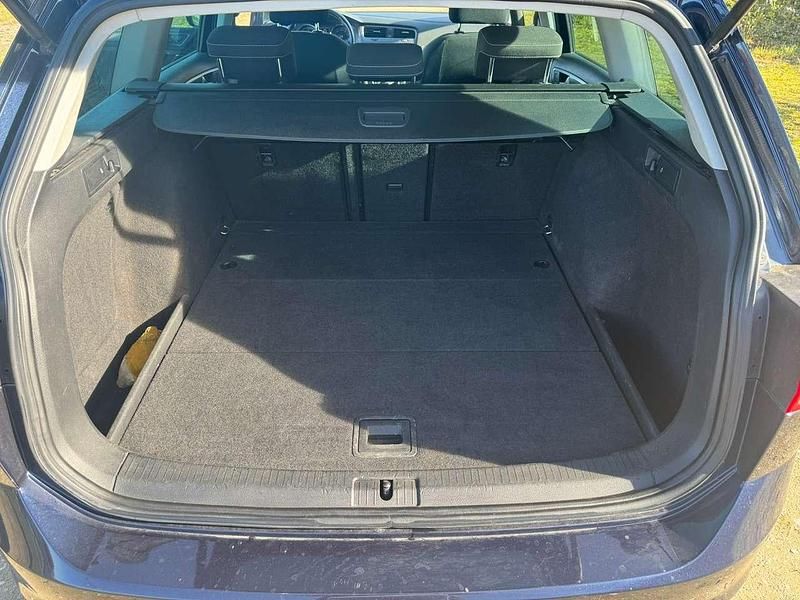 Gebraucht VW Golf VII LOUNGE 150 PS (110 kW) 2015 Night blue Kombi
