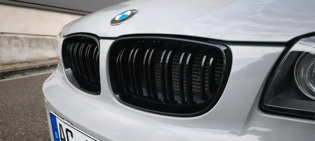 Gebraucht BMW 135 Cabriolet Sport Line 306 PS (225 kW) 2010 Weiß Cabrio