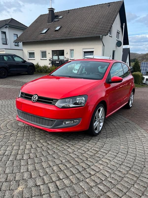 Second-hand VW Polo 86 CP (63 kW) 2010 Roșu Hatchback