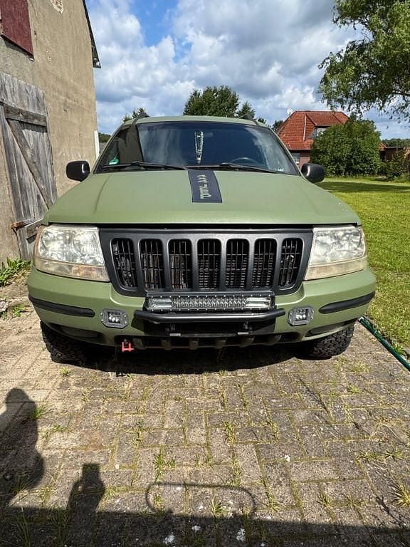 Grün Gebraucht 2000 Jeep Grand Cherokee SUV | 2.600 € (Superpreis) - Bild 1/4