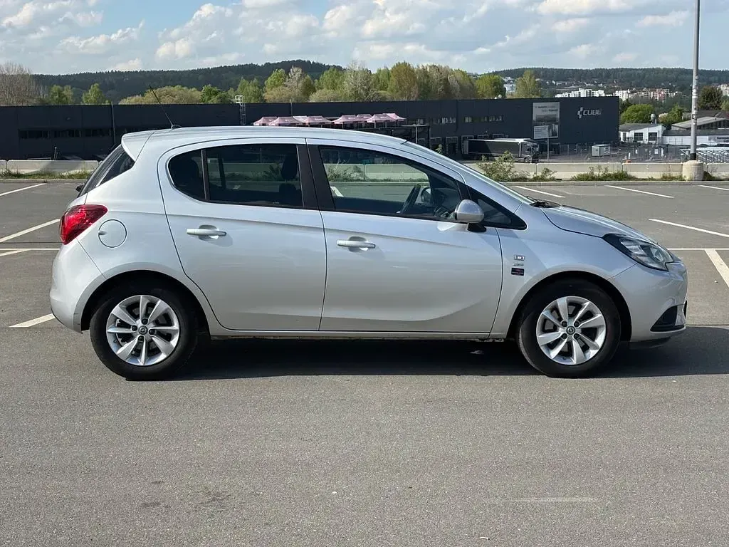 Gebraucht Opel Corsa Active 101 PS (74 kW) 2018 Silber Kleinwagen